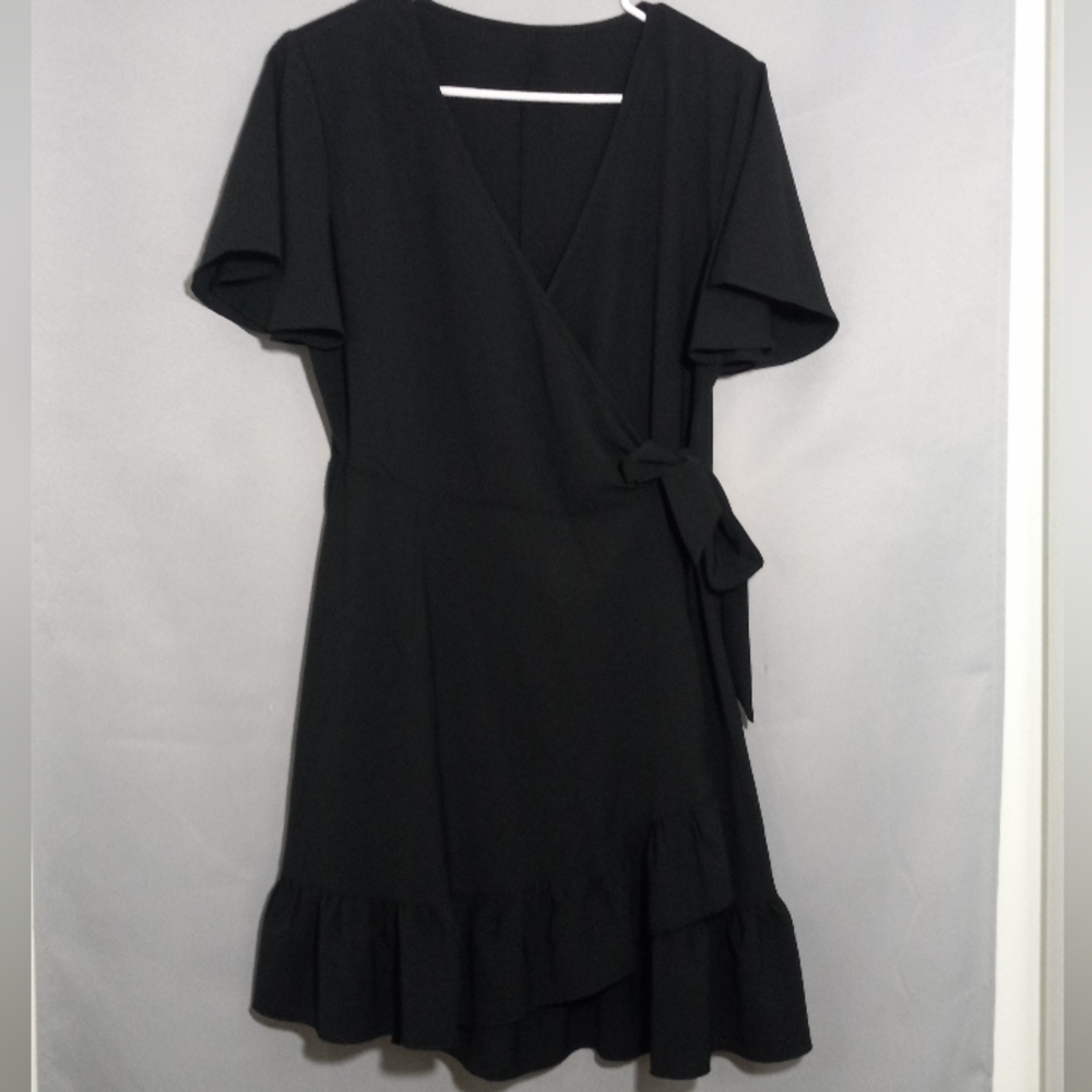 🆑️Black Wrap Dress Size M